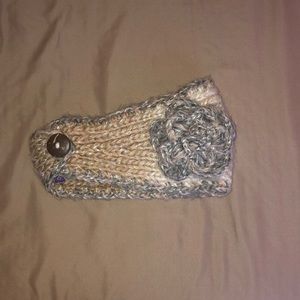 Ear warmer with button and flower